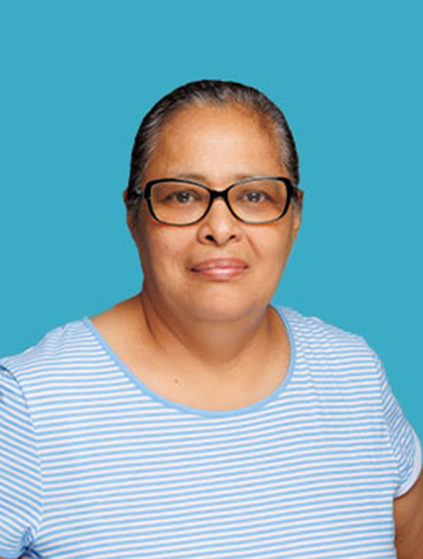 Elvia Naves Moralez